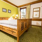 Hotel Zur Post 4*