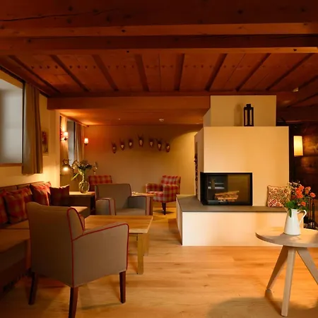 Hotell Zur Post 4*